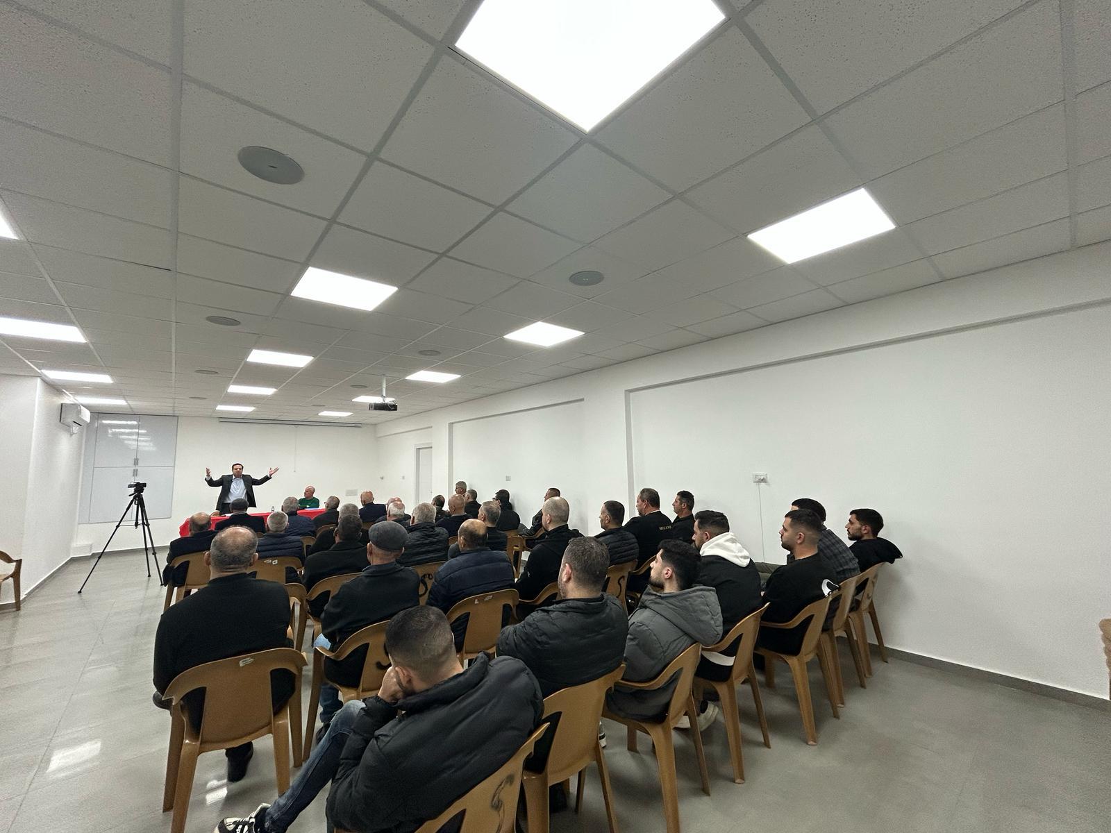 الحزب والجبهة في سخنين يستضيفان النائب أيمن عودة في ندوة سياسية بعنوان "القضية الفلسطينية إلى أين؟"