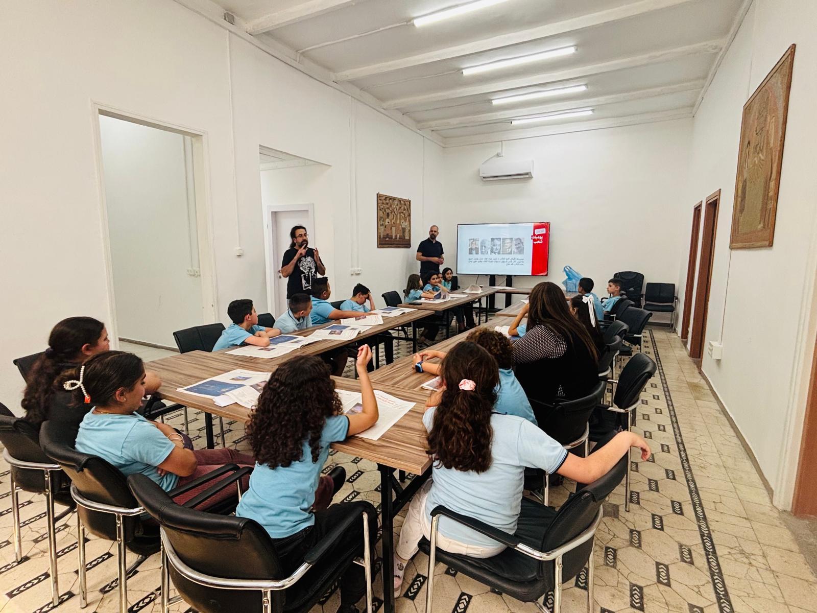 زيارة طلاب برنامج "أميريم – صحافة وإعلام" إلى جريدة "الاتحاد" في حيف