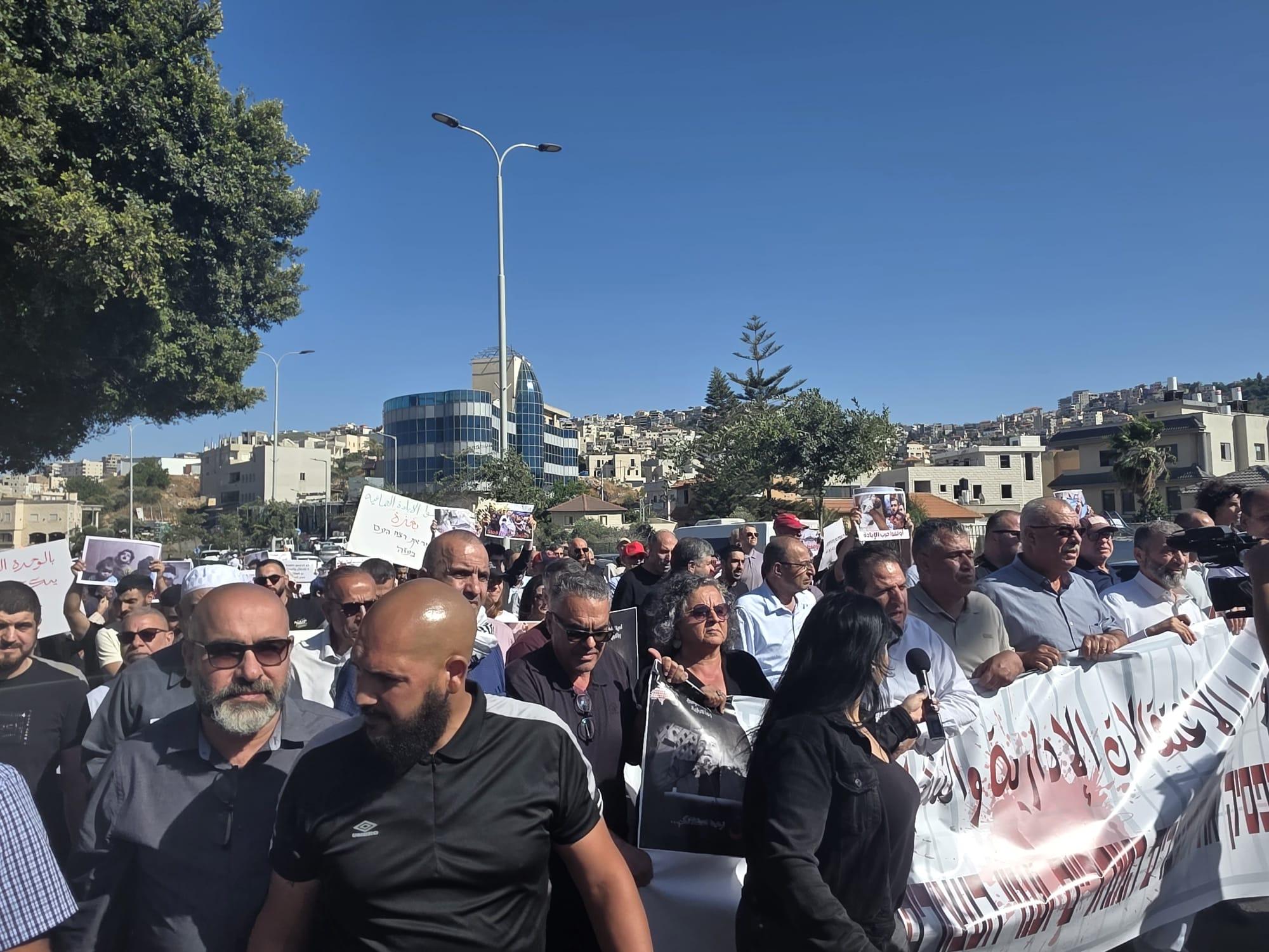 أم الفحم: مئات يتظاهرون ضد الحرب على غزة والاعتقالات الإدارية – والشرطة تقمع المسيرة