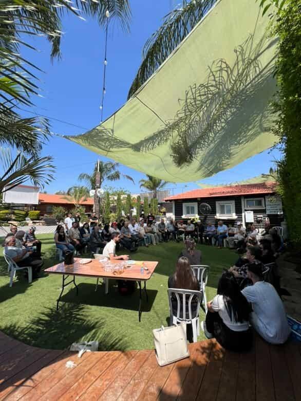 “أيّار زمان – من عبق الماضي نرُصّ الصفوف”.