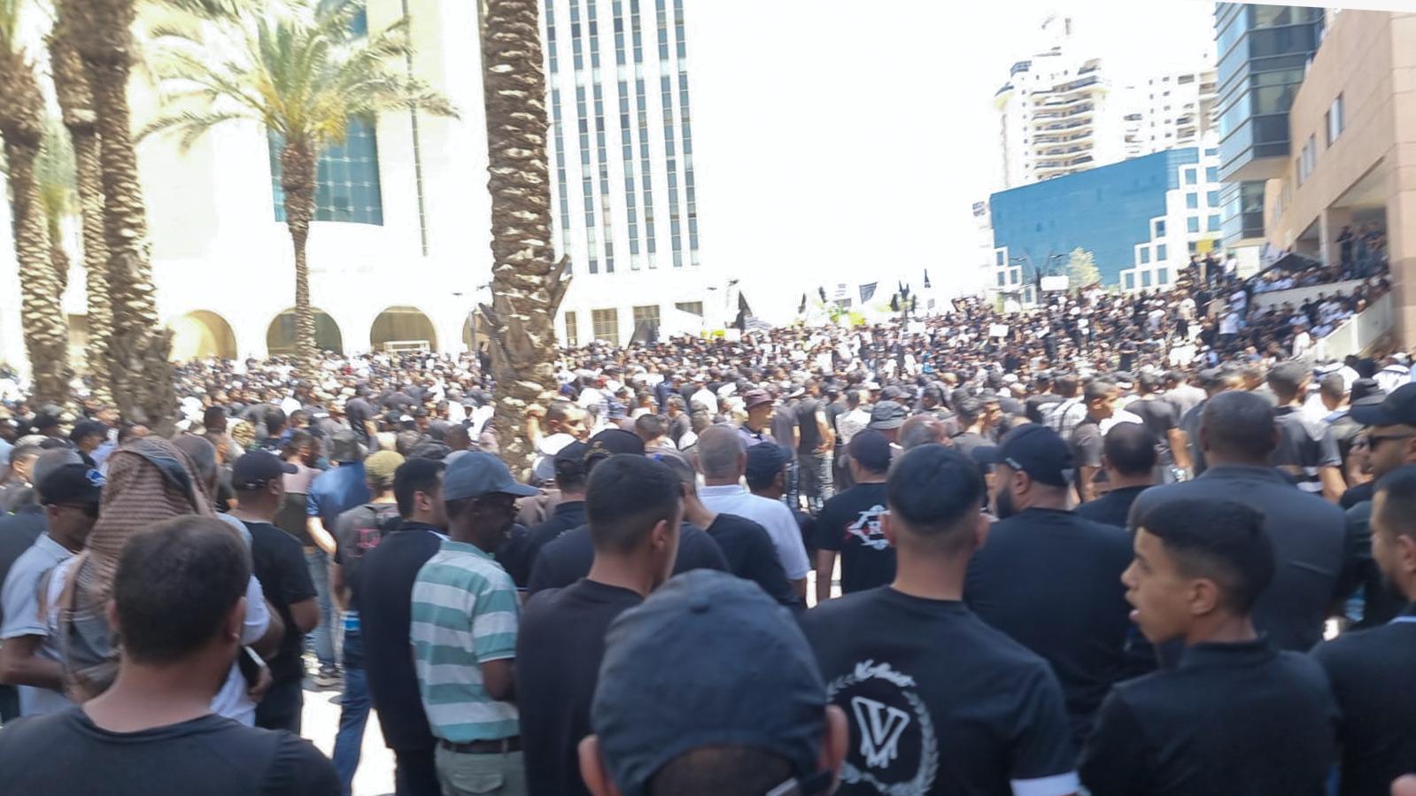 النضال متواصل: الآلاف يتظاهرون في بئر السبع ضد سياسات الهدم والاقتلاع في النقب