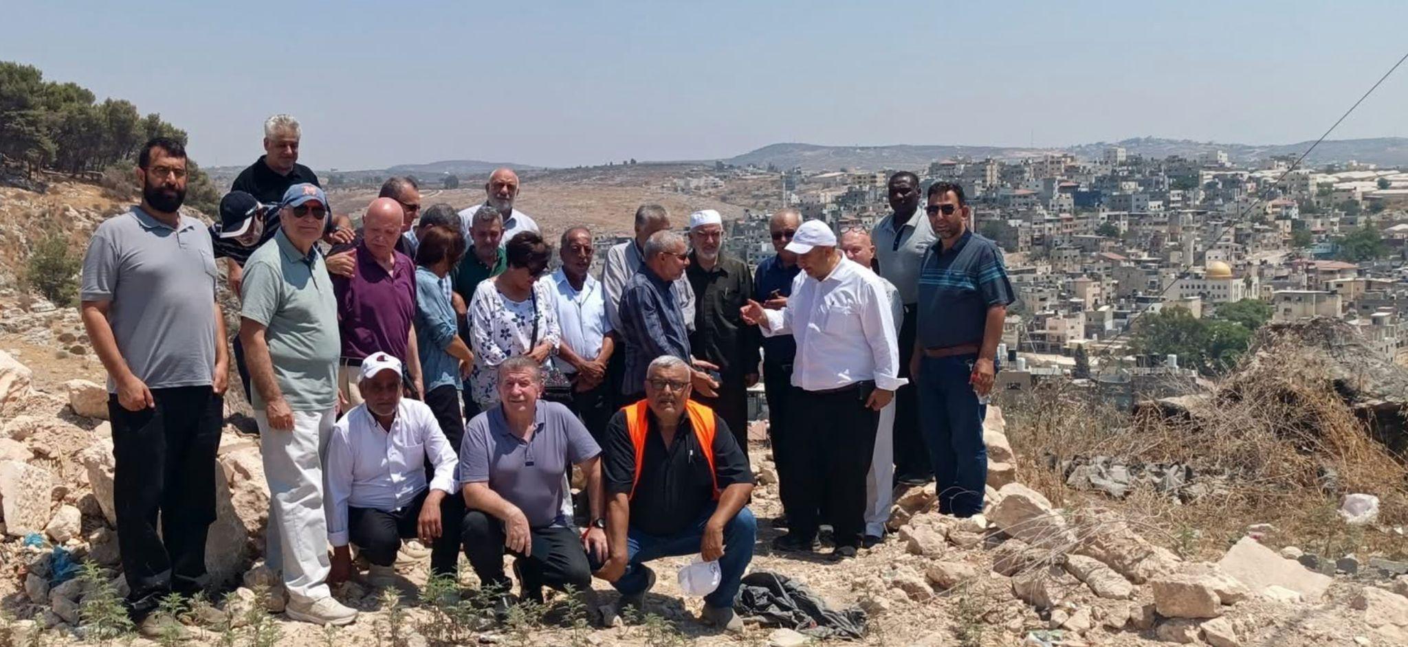 وفد للمتابعة بزيارة تفقدية إلى مخيمي طولكرم ونور شمس