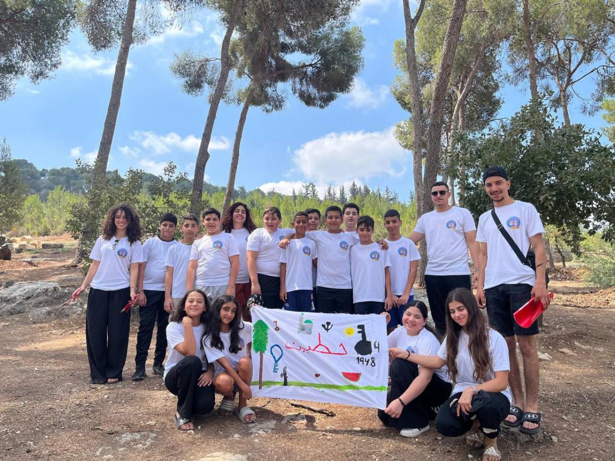 الشبيبة الشيوعية تختتم مخيماتها بمشاركة أكثر من 1500 طفل ومئات المتطوعين