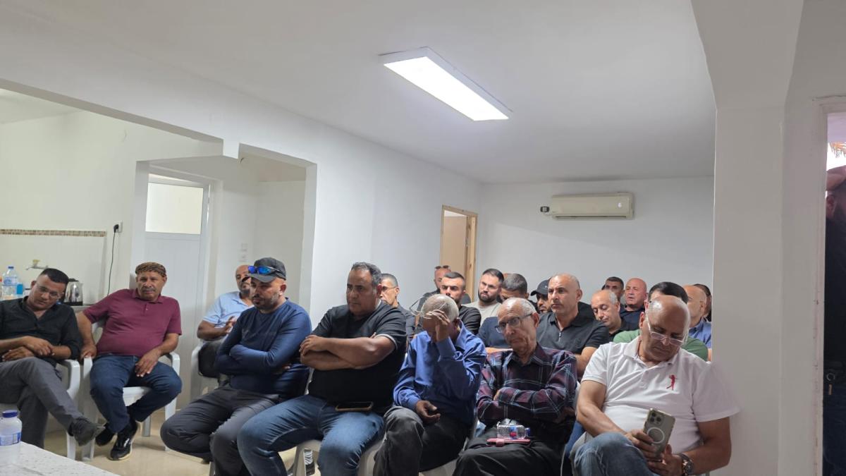 جبهو النقب تنظم ندوة ضد مخططات التهجير