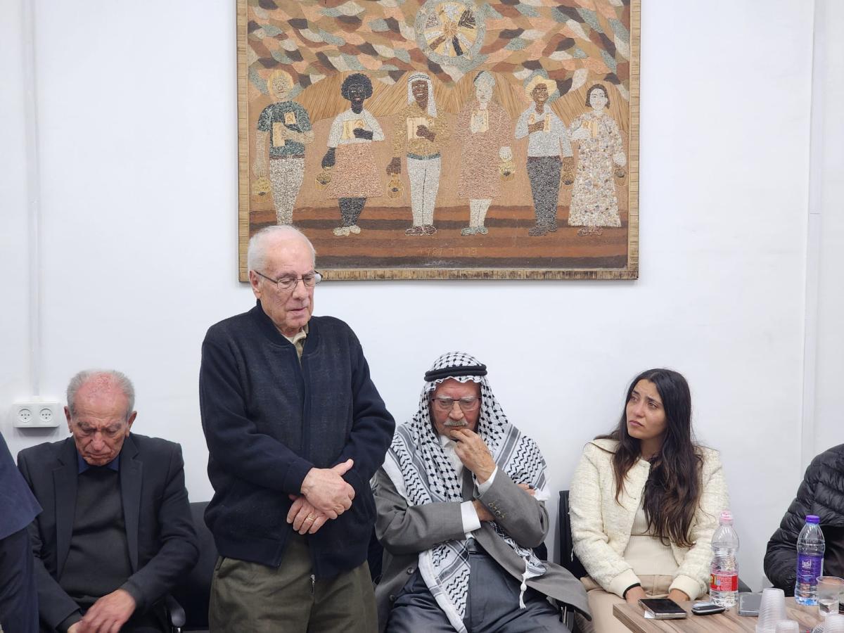 اجتماع تأبيني مهيب بمشاركة حاشدة في حيفا عقب إعلان رحيل القائد الشيوعي والوطني عصام مخول (تصوير الاتحاد)