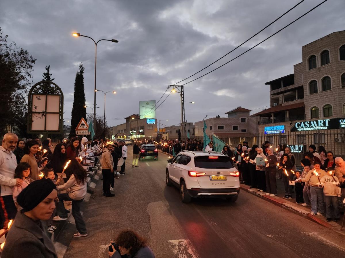 المئات يرفعون صوتهم في سخنين احتجاجًا على تفشي الجريمة (تصوير الاتحاد)