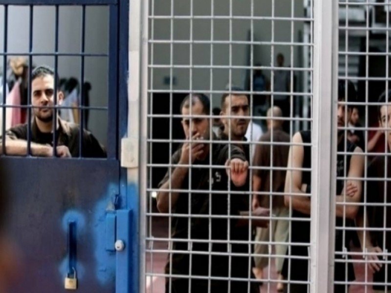 الأسرى يصعدون احتجاجهم ضد تعامل إدارة السجون مع ازمة الكورونا