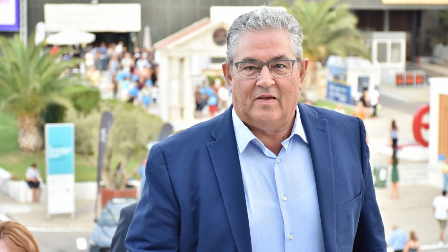 الامين العام للجنة المركزية للحزب الشيوعي اللبناني كوتسوباس