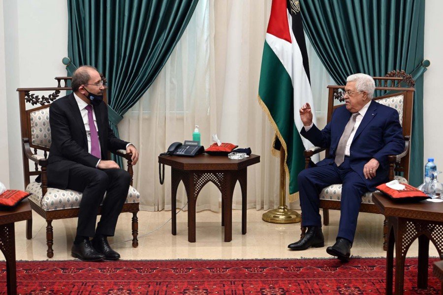 وزير الخارجية الأردني لعباس: "الضم يعني أن إسرائيل اختارت الصراع ولتتحمل تبعات ذلك"