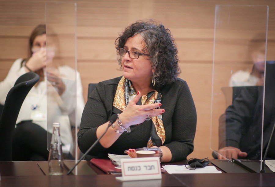 لجنة مكانة المرأة تفحص حصة النساء من الخطة الخمسية للمجتمع العربي