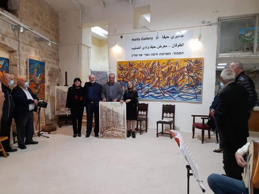 معرض "الطوفان" للفنانة سعاد نصر مخول عمل فني يصون هوية حيفا الفلسطينية