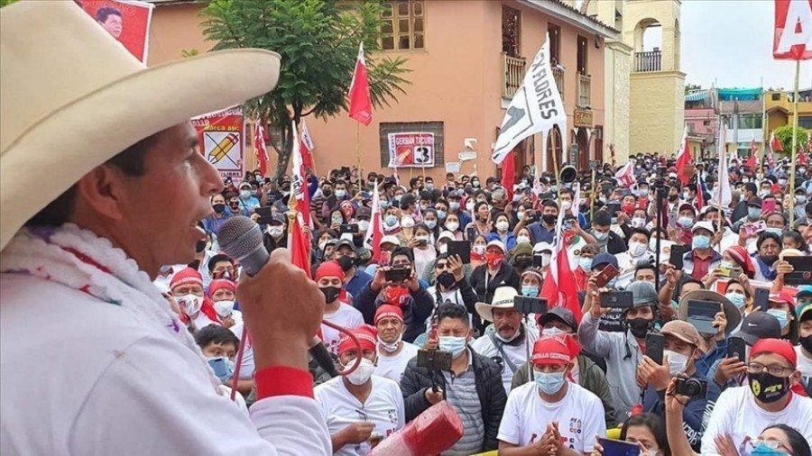 البيرو: الحكومة تعلن حالة الطوارئ بسبب احتجاجات المناصرين للرئيس المعزول