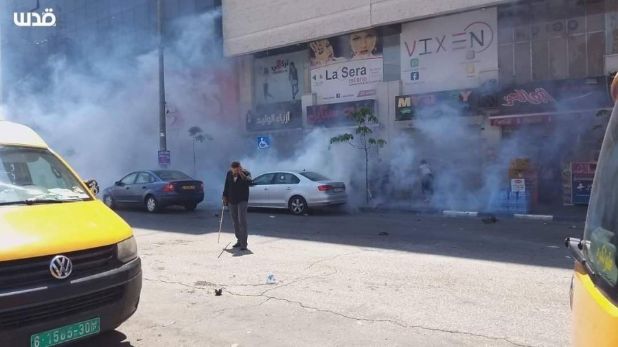 بالغاز والهراوات: السلطة الفلسطينيّة تقمع المحتجين على مقتل الناشط نزار بنات