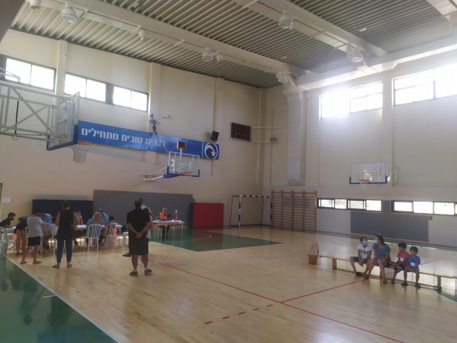 محطة فحوصات للطلاب