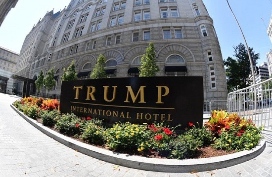 ترامب يبيع فندقه في واشنطن المخطوط اسمه بحروف ذهبية