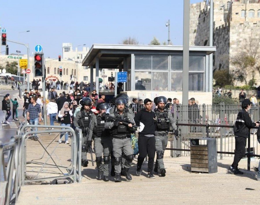 الاحتلال يوسّع عدوانه على القدس ليشمل أحياء أخرى وارتفاع أعداد المعتقلين
