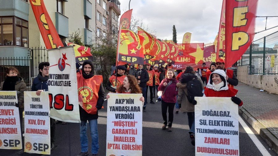 تركيا: نصر عمالي بفضل الوحدة والإصرار رغم القمع ضد النقابات
