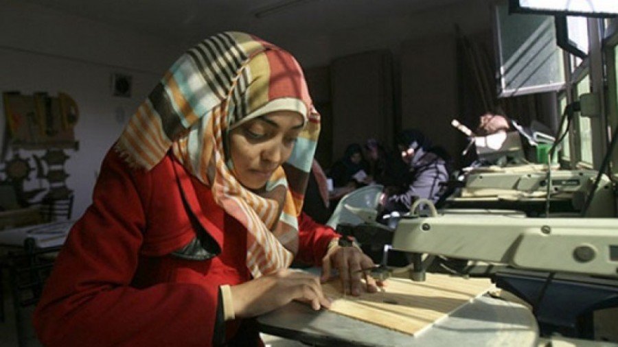 اتحاد نقابات عمال فلسطين: الاحتلال يضلّل بواسطة تصاريح العمل لنساء 