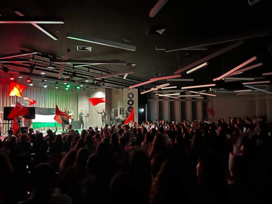 جامعة تل أبيب: مئات الطلاب والمناصرين شاركوا في أمسية الجبهة الطلابية وسدّوا أفواه الفاشيين 