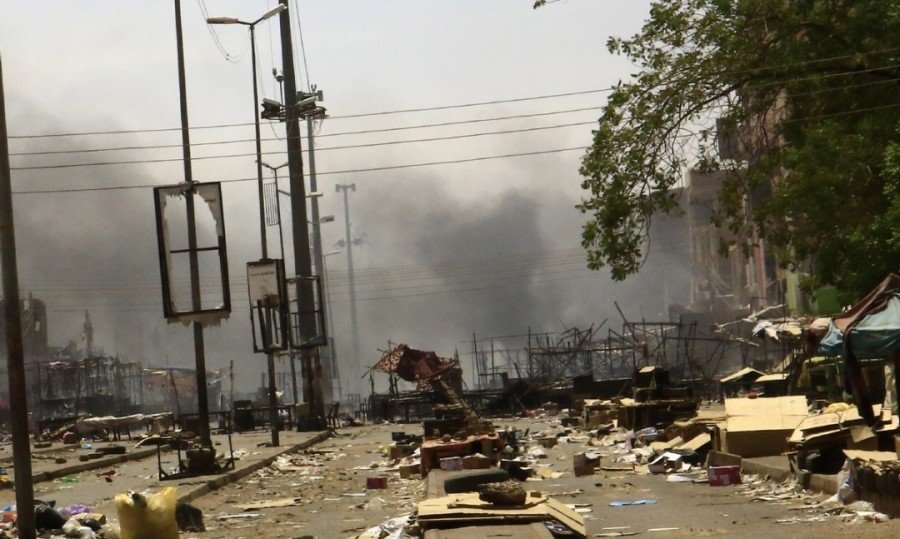 السودان: مقتل 18 مدنيًا إثر المواجهات بين الجيش وقوات "الدعم السريع"