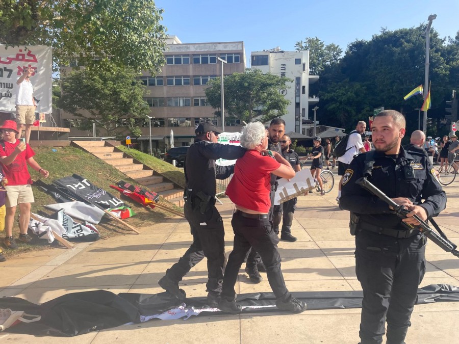 المئات تظاهروا في تل أبيب اليوم ضد الحرب والاحتلال