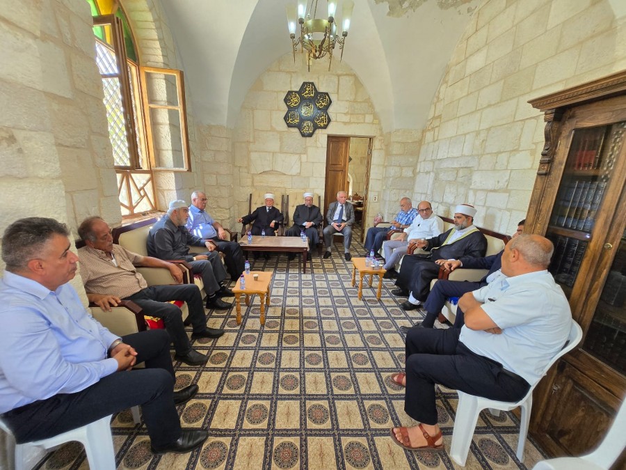 المتابعة تزور المسجد الأقصى والشيخ عكرمة صبري للاطلاع على آخر المستجدات