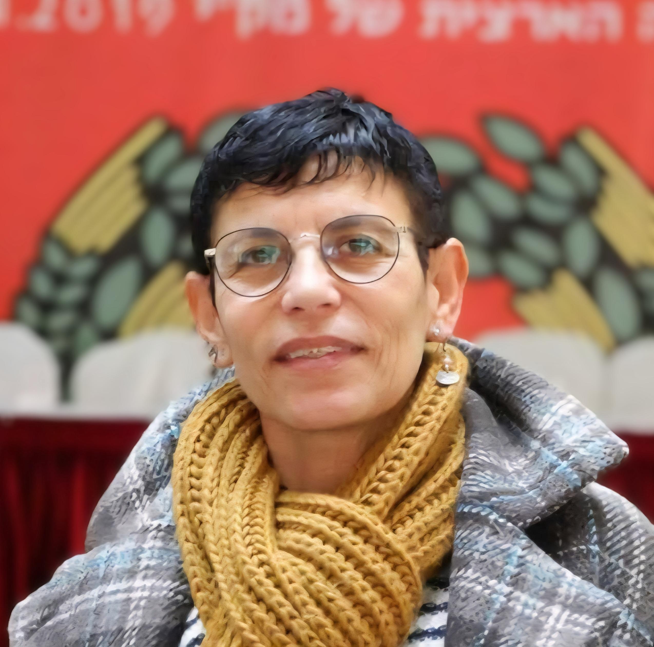 آمنة أبو أحمد